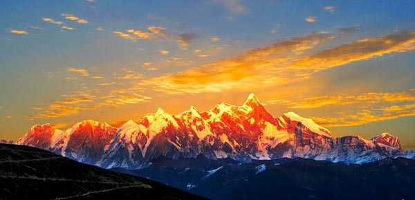 川藏南線：成都、拉薩-青藏線-成都20日游