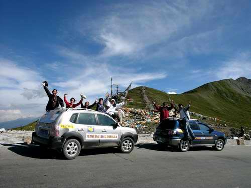成都包車(chē)旅游首選豪景租車(chē)
