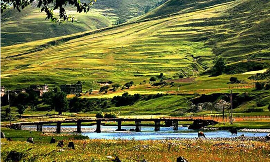 端午節(jié)川西攝影行:新都橋塔公草原甲居藏寨3日游