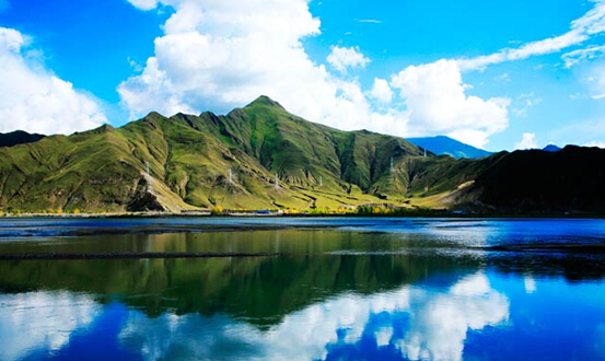 川藏線(xiàn)越野車(chē)俱樂(lè)部為你解答自駕去拉薩的各種疑問(wèn)