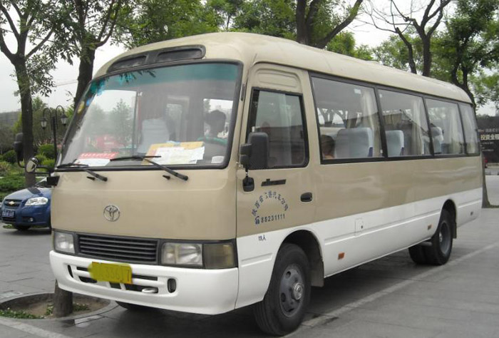 成都租豐田柯斯達(考斯特)