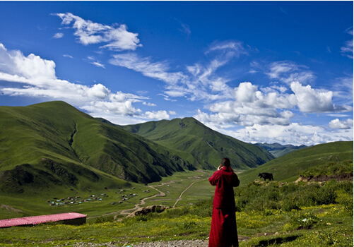 成都租車自駕游色達(dá) 成都租車自駕游色達(dá)