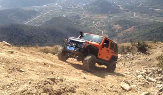 成都租越野車，好&ldquo;足&rdquo;很重要