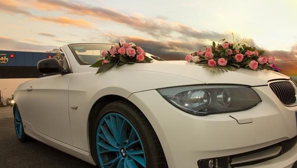 成都租車(chē)公司教你怎樣婚車(chē)搭配